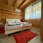 ヴィラ Wooden