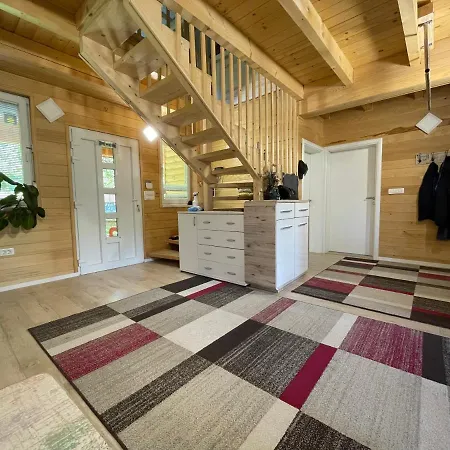 Villa Wooden *